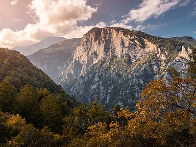 A Discover Just How Tall Mount Olympus Really Is
