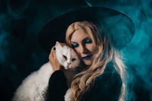 200+ Witchy Cat Names That Are Clever and Spooky Picture