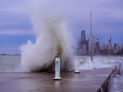 A Discover the Most Powerful Wind Gusts to Ever Whip Through Chicago