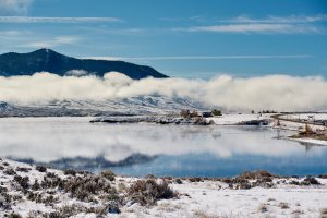 9 Lakes In Colorado That Completely Freeze Over in the Winter Picture