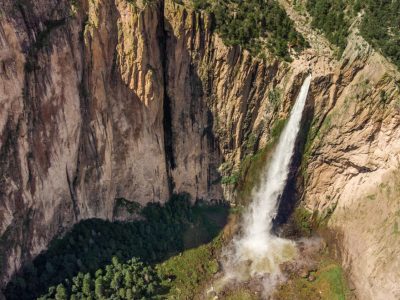 A Discover the Tallest Waterfall in Mexico