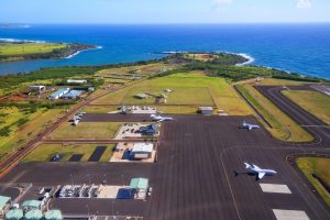 The Most Scenic Airport in Hawaii Has Unbelievable Views Picture