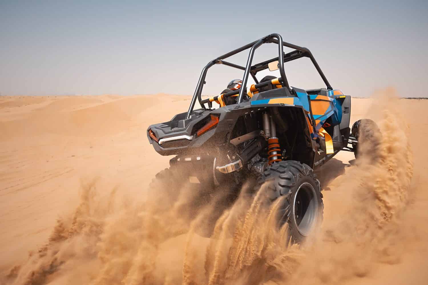 sand dune bashing ofrroad. utv rally buggy