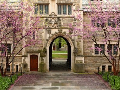 A 4 Colleges to Visit That Will Make You Feel Smarter