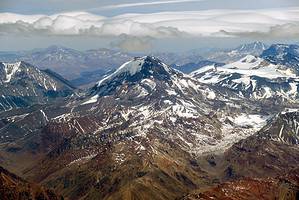 Discover the 10 Highest Volcanoes in Chile (6 Are Still Active) Picture