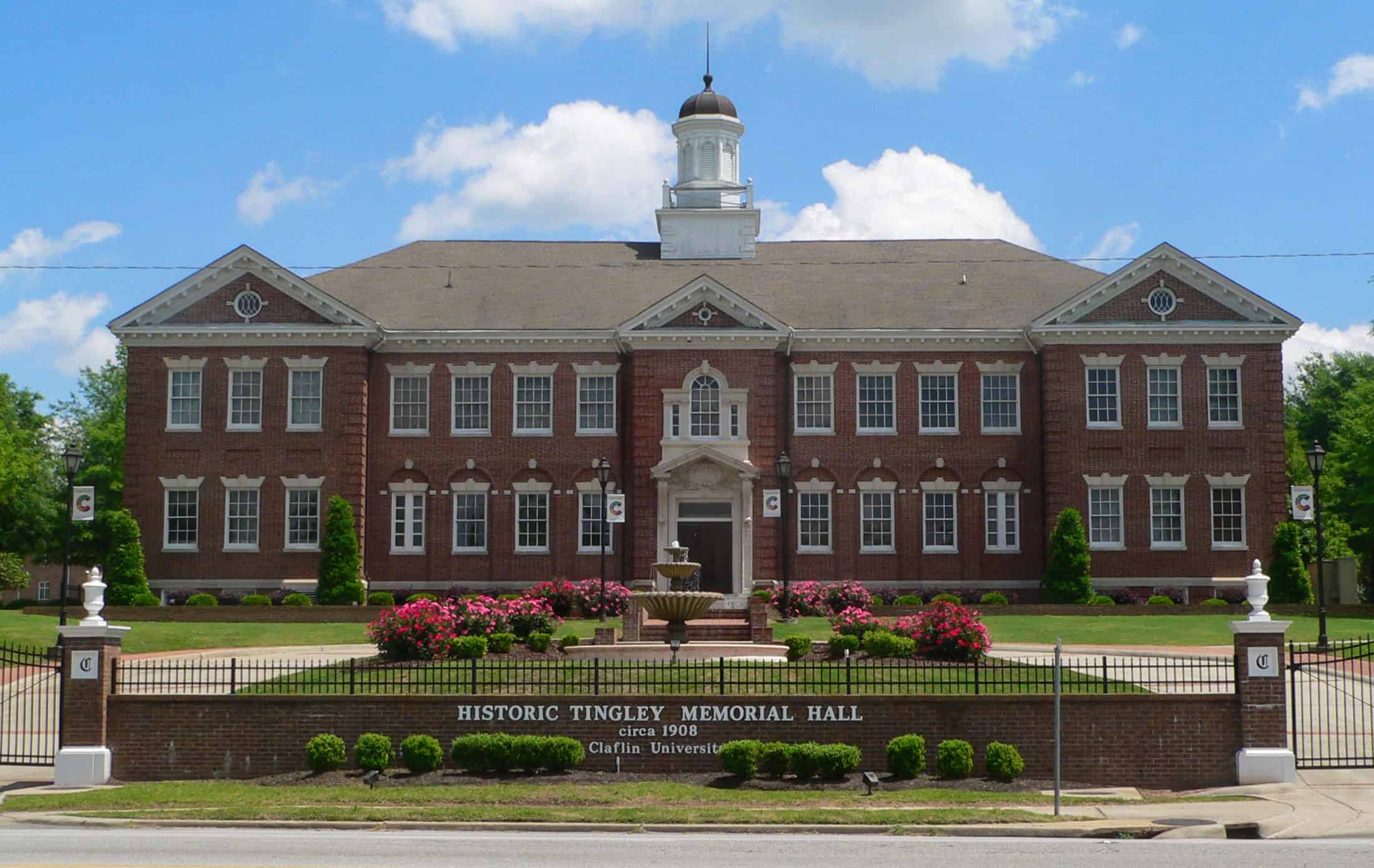 Tingley Hall, Claflin University, Orangeburg, South Carolina, April 26, 2015 Public domain image