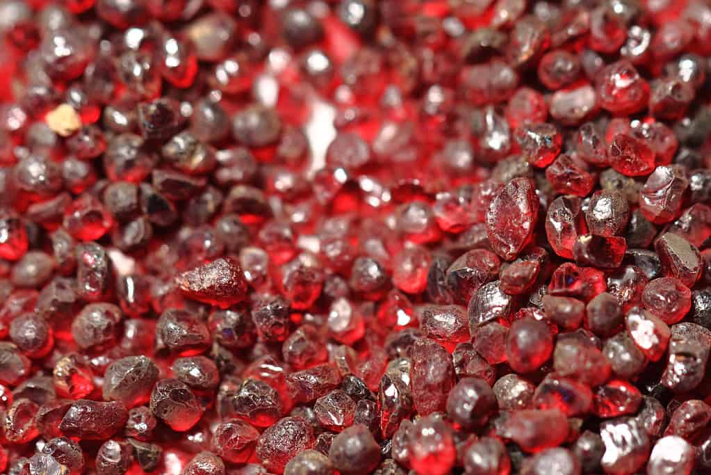 red pyrope minerals (garnet)