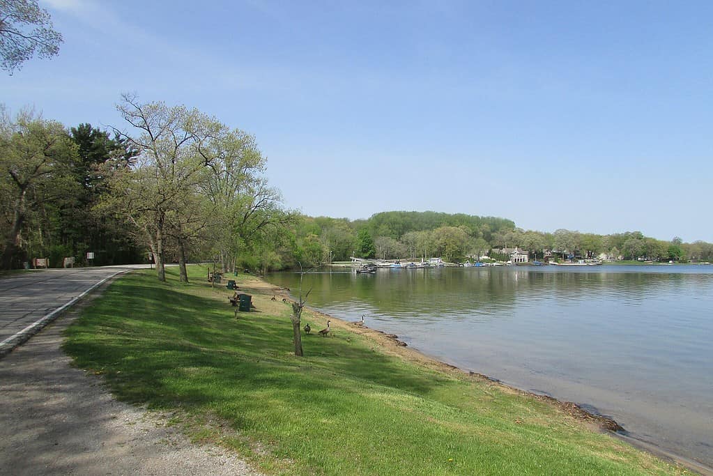 View of Pine Lake in Indiana along Waverly Road