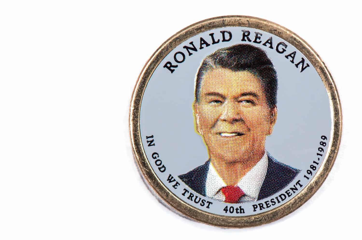 Ronald Reagan Presidential Dollar, USA coin a portrait image of RONALD REAGAN IN GOD WE TRUST 40th PRESIDENT 1974-1977, $1 United State of America, Close Up UNC Uncirculated - Collection