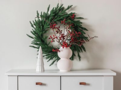 A 12 Poinsettia Alternatives for Beautiful Décor This Holiday Season
