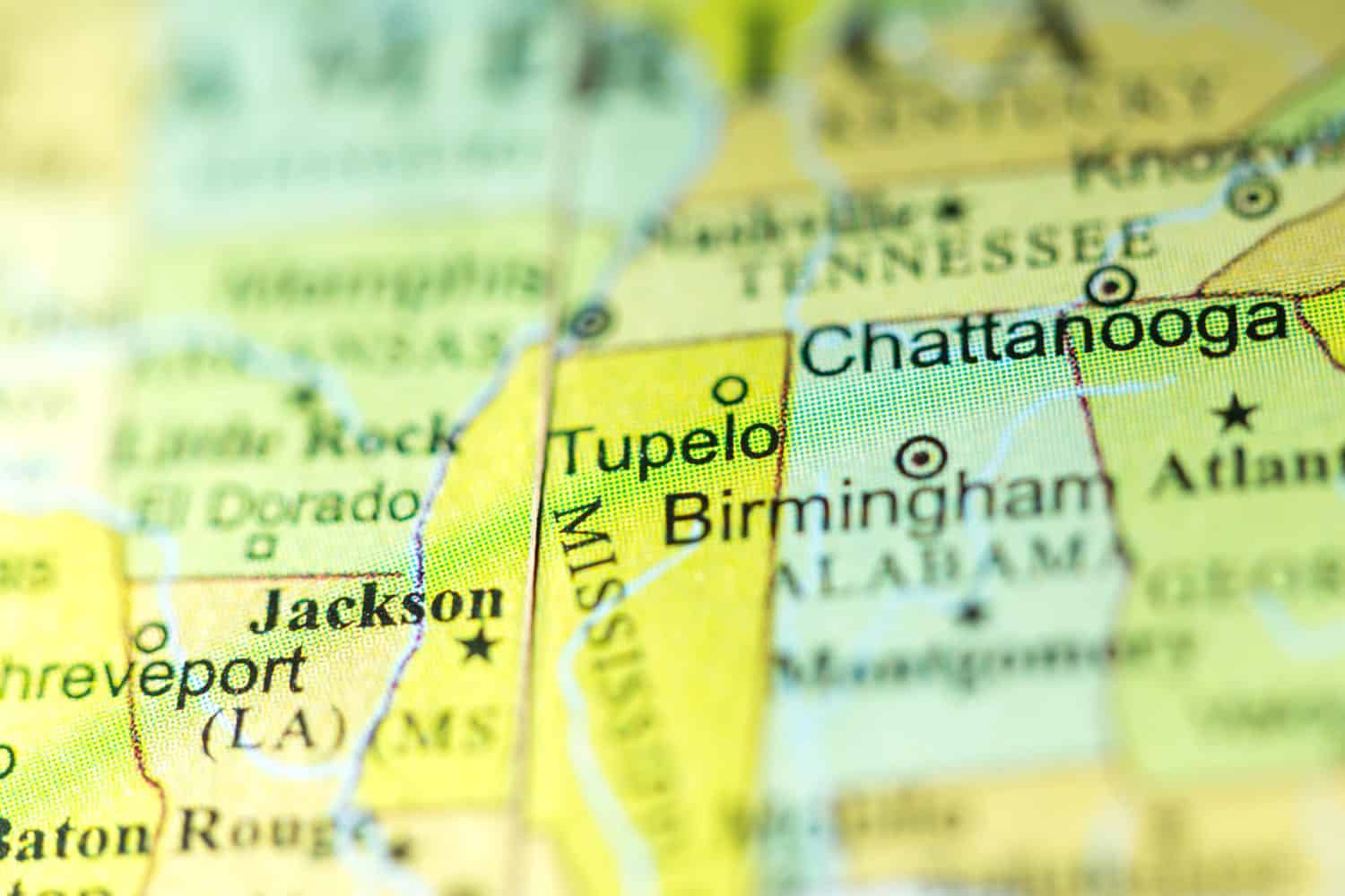 Closeup of Tupelo, Mississippi on a political map of USA.