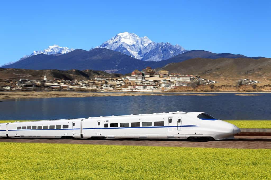 The 6 Most Futuristic Trains Running in the World - A-Z Animals