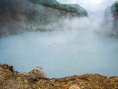 A What is Boiling Lake and What Lives There?