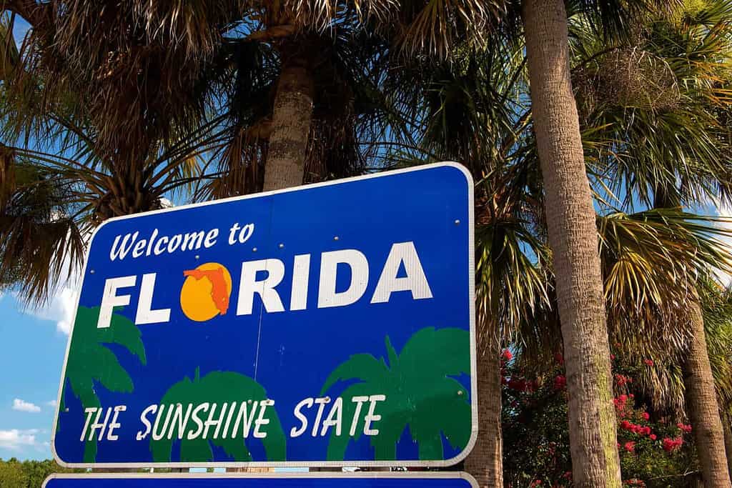 "Welcome to Florida" sign (The Sunshine State)