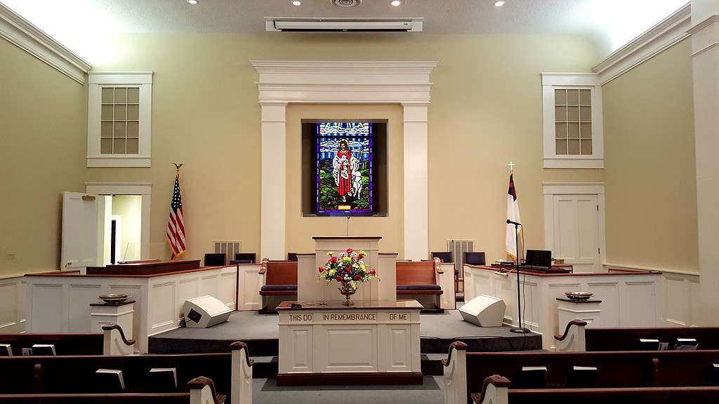 inside of the woodville baptist church