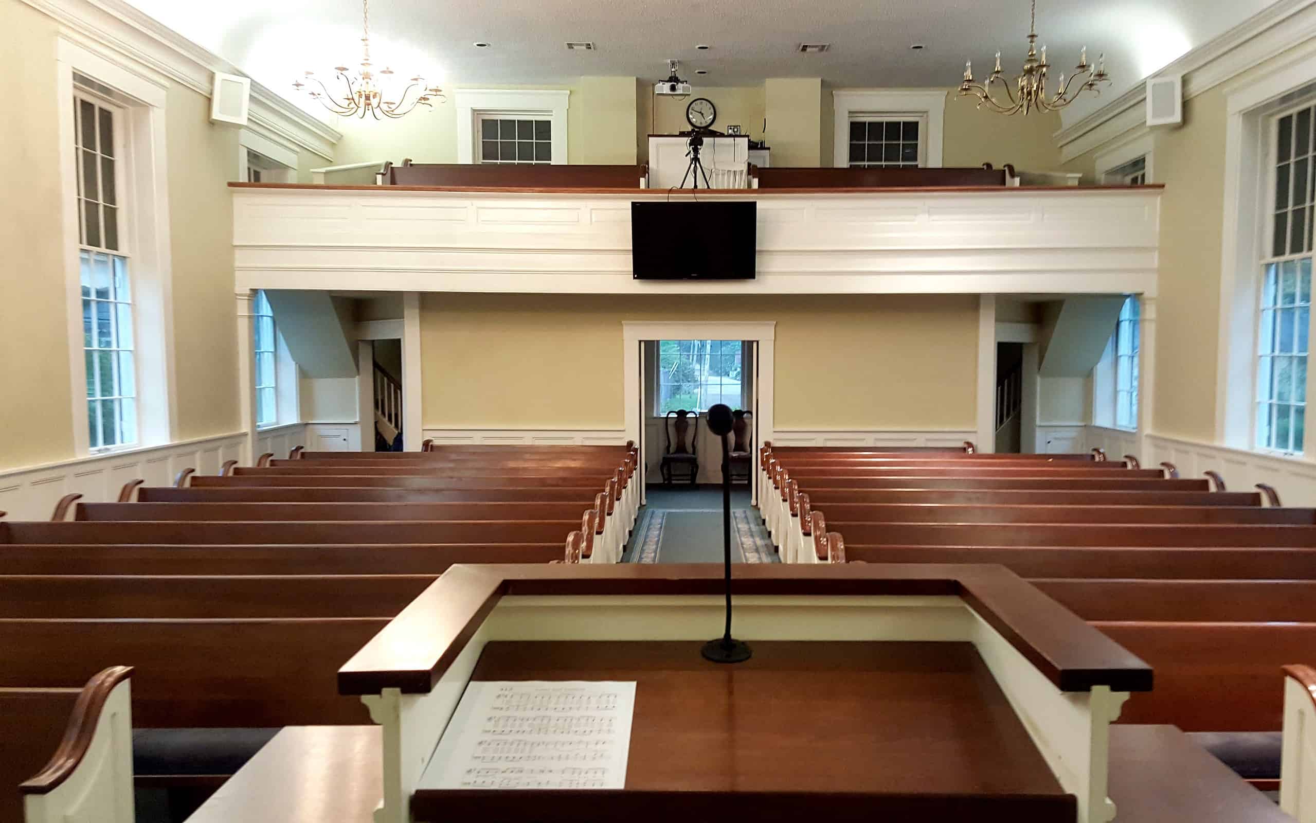 pews of the Woodville Baptist Church