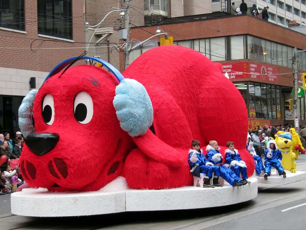 Clifford the Big Red Dog Float