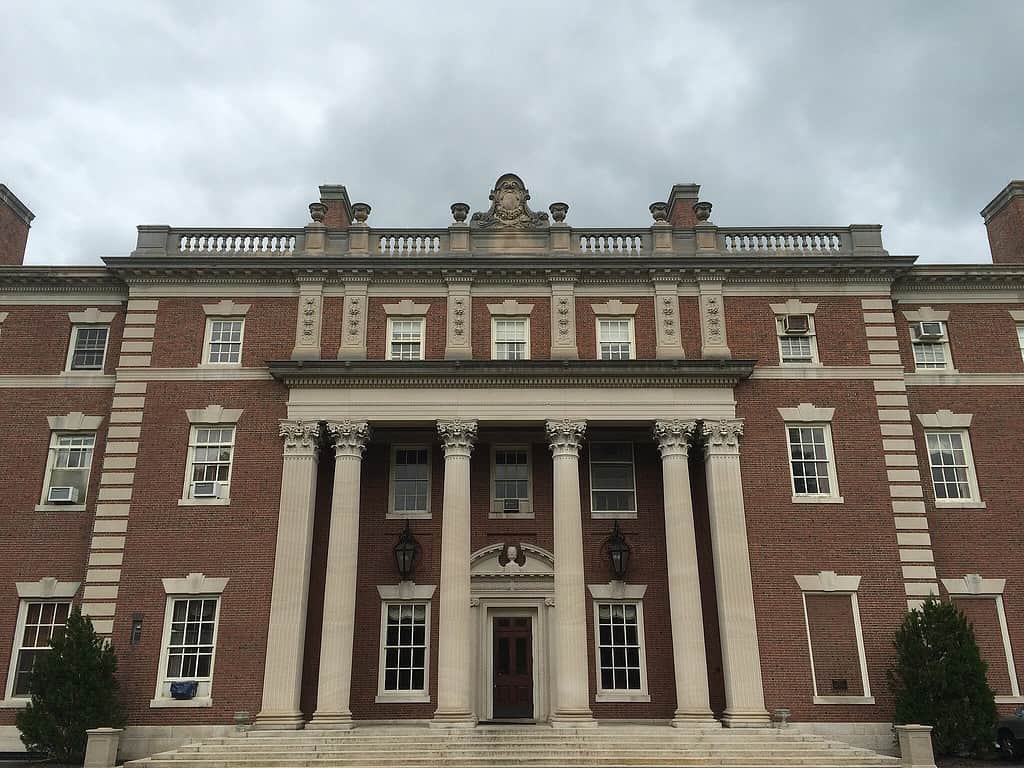 Exterior of Florham Mansion, a Vanderbilt mansion that's now part of Fairleigh Dickinson University