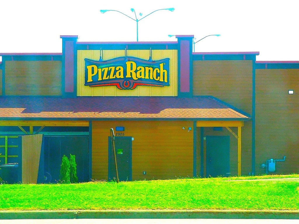 Pizza_Ranch_-_panoramio