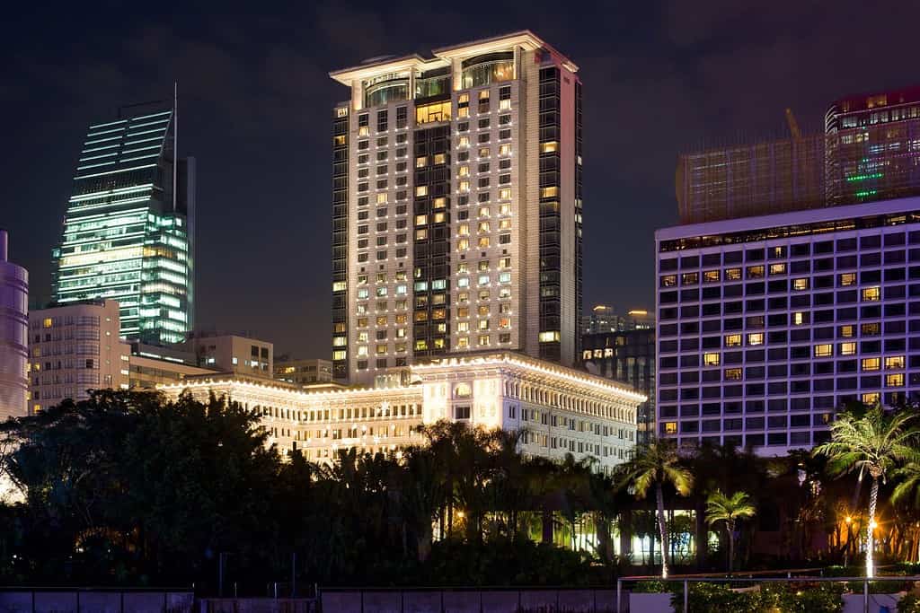 The Peninsula and Sheraton Luxury Hotels on the Kowloon waterfront, Tsimshatsui, Hong Kong, China, Asia