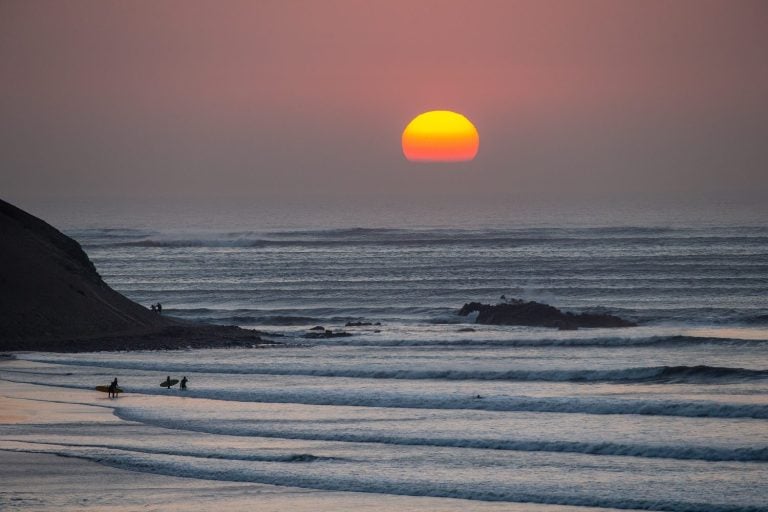 Chicama is located in the town of Puerto Malabrigo, which is situated on the northern coast of Peru, facing the Pacific Ocean.