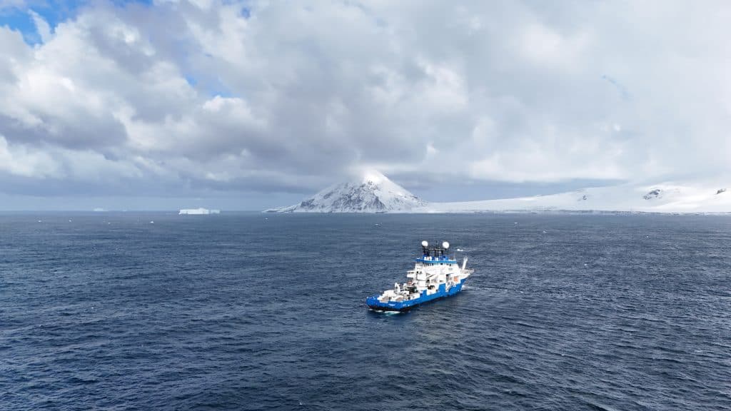 Schmidt Ocean Institute’s research Vessel RV Falkor (too), at the South Sandwich Islands, during the 2025 expedition.