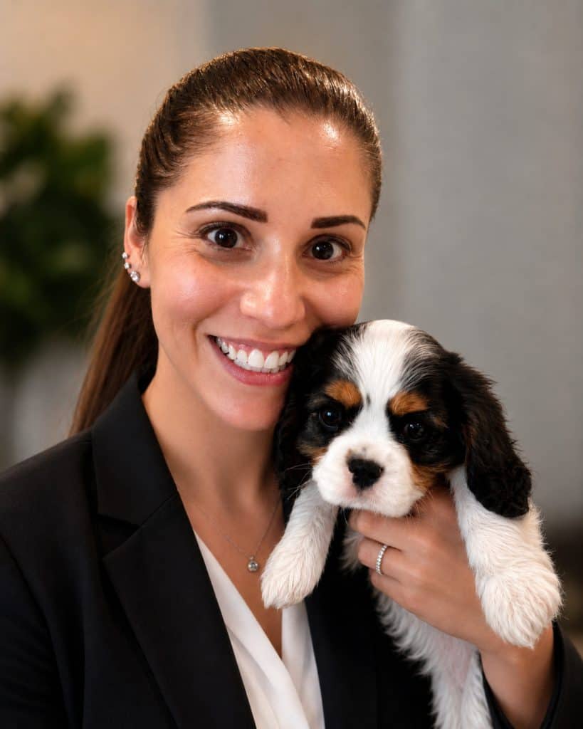 Dr. Victoria Carmella, a veterinarian advisor at Pet Honesty,